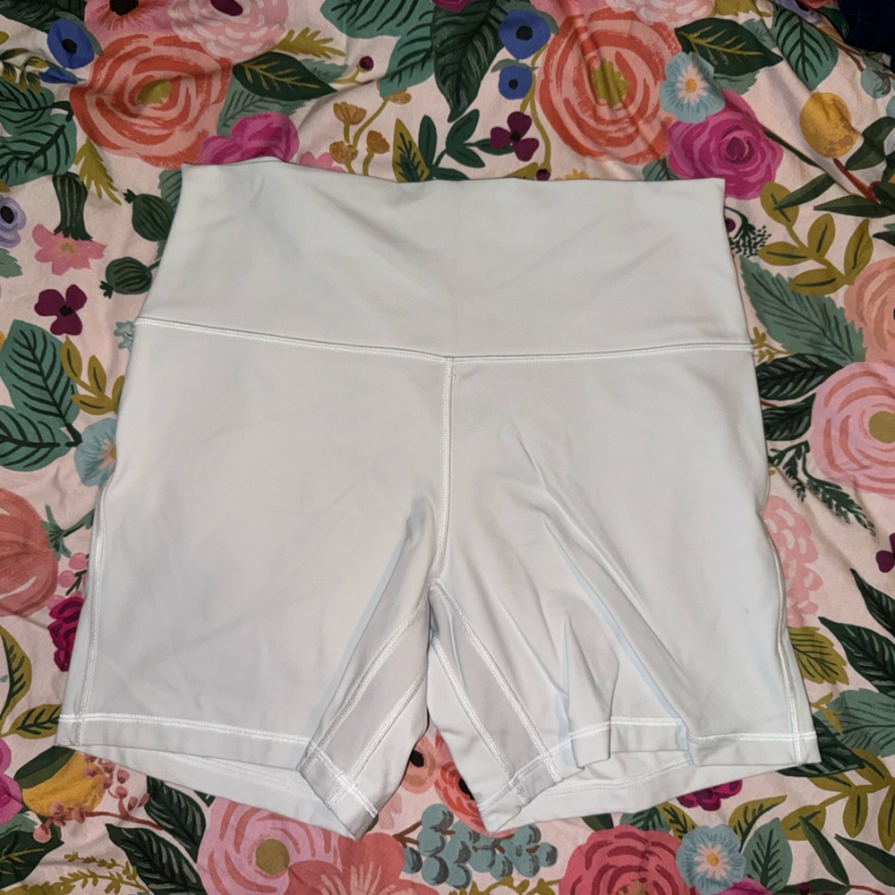 Lululemon White align bike shorts size 12